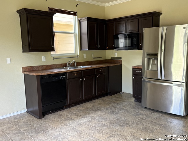 Listing photo id 17 for 2211 Mission Verde