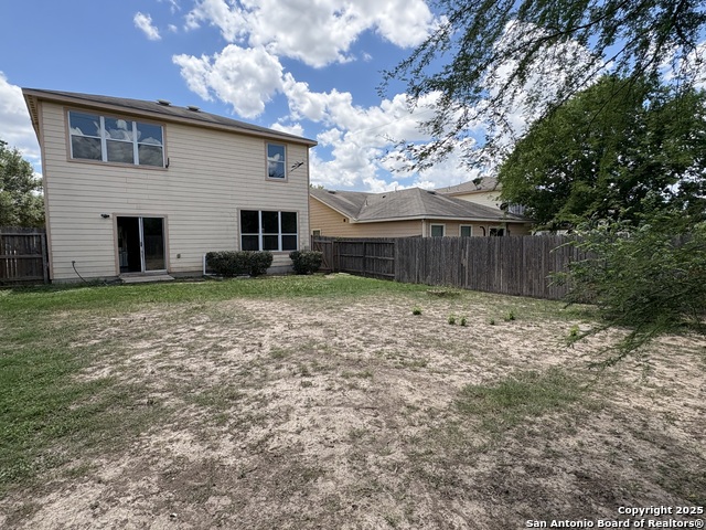 Listing photo id 35 for 2211 Mission Verde