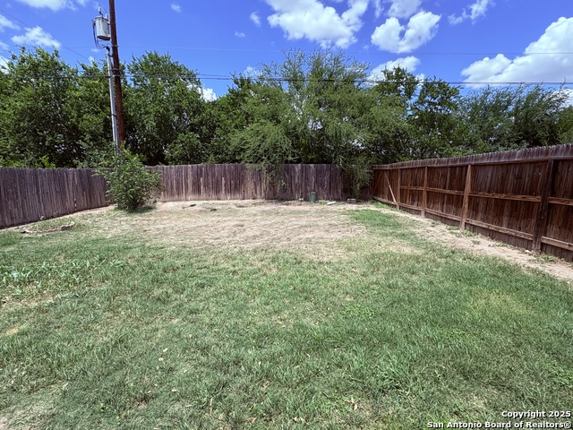Listing photo id 37 for 2211 Mission Verde