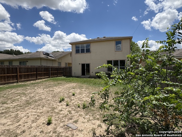 Listing photo id 39 for 2211 Mission Verde