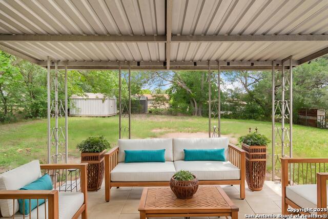Listing photo id 20 for 7621 Strolling Ln