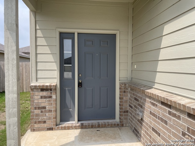Image 2 of 15 For 1138 Gracie Way