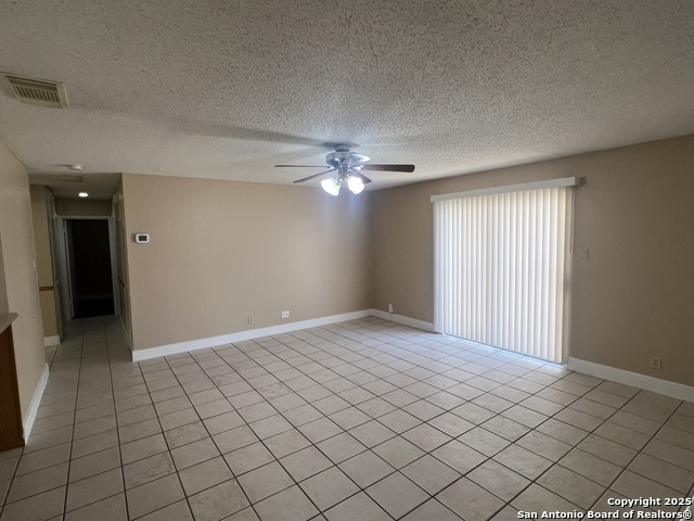 Image 11 of 31 For 15558 Knollmeadow