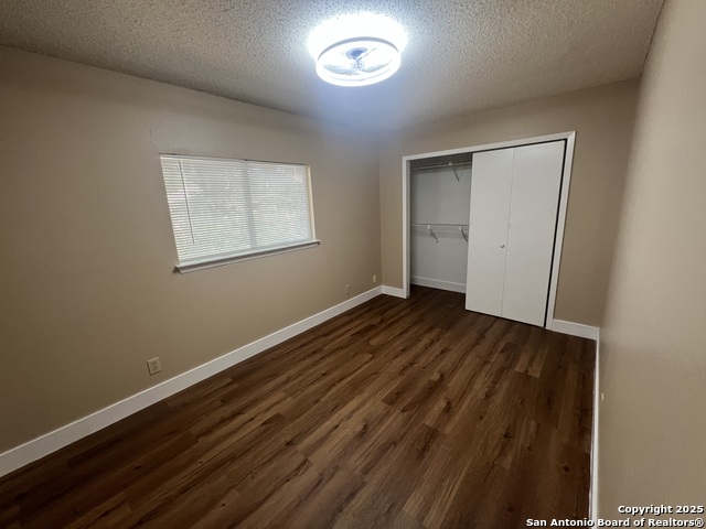 Image 22 of 31 For 15558 Knollmeadow
