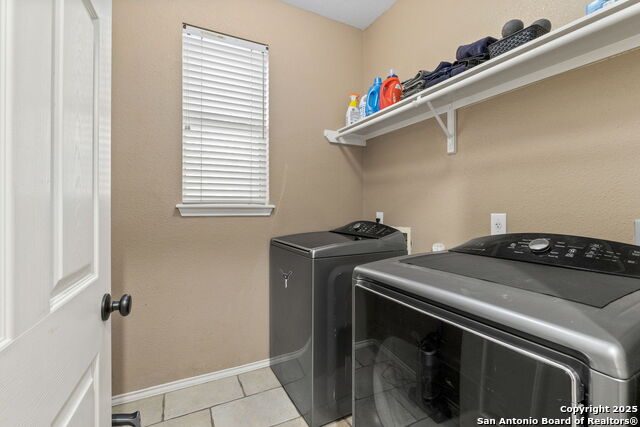 Image 11 of 24 For 8807 Brae Crest