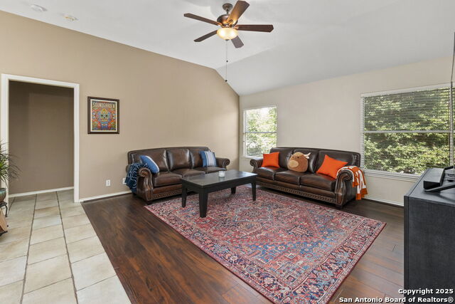 Image 12 of 24 For 8807 Brae Crest