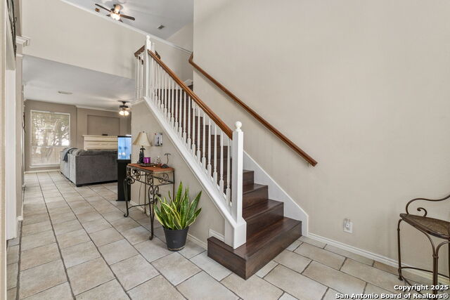 Image 3 of 24 For 8807 Brae Crest