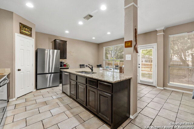 Image 5 of 24 For 8807 Brae Crest