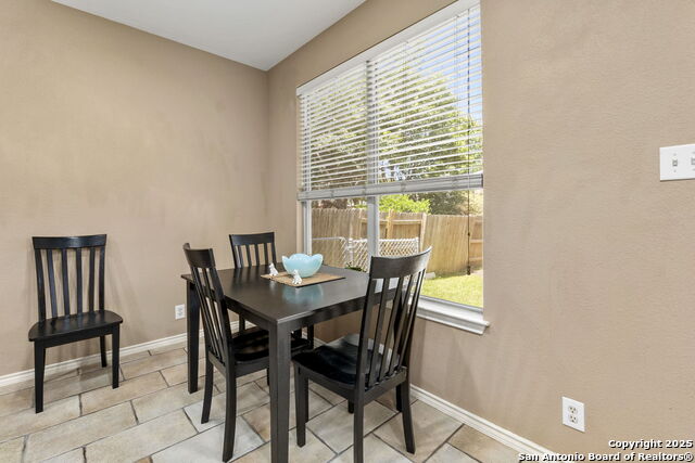 Image 7 of 24 For 8807 Brae Crest