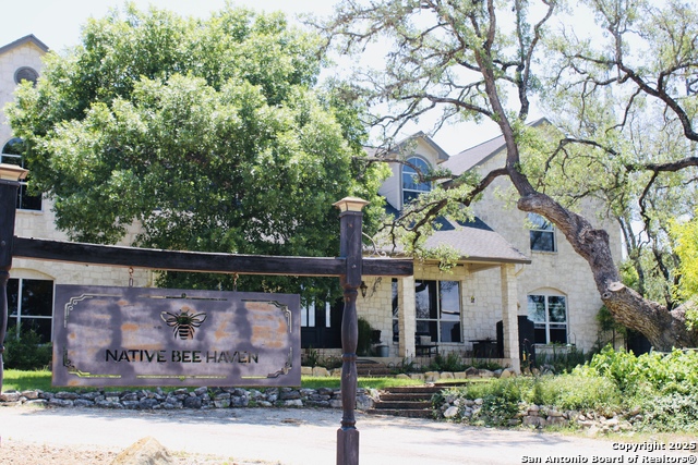 Details for 111 Kendall Oaks, Boerne, TX 78006