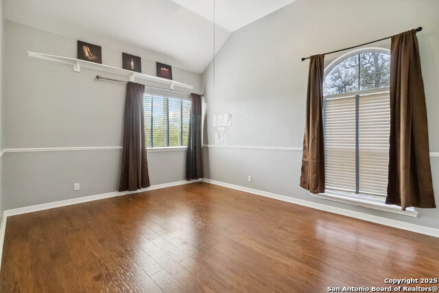 Image 40 of 62 For 111 Kendall Oaks