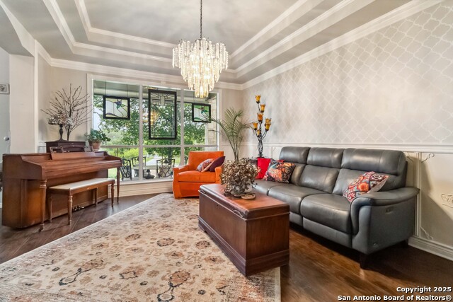 Image 9 of 62 For 111 Kendall Oaks