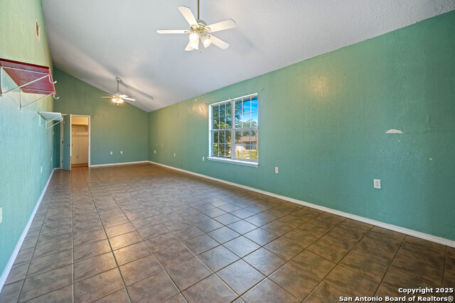 Image 11 of 16 For 714 Carroll N