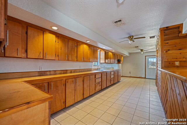 Image 5 of 16 For 714 Carroll N