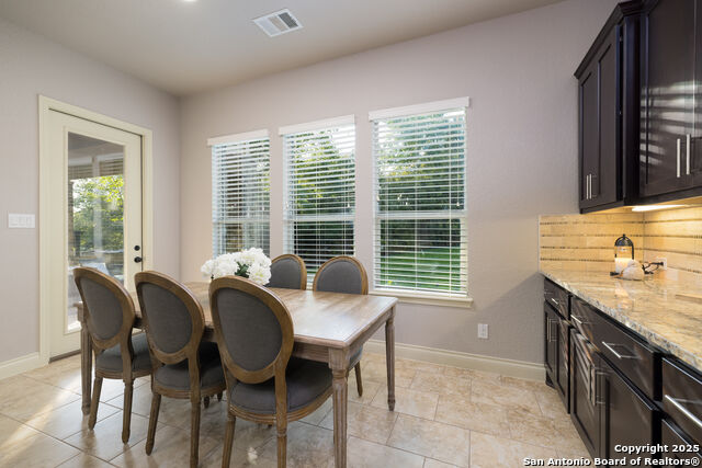 Image 7 of 25 For 8719 Versant Bluff