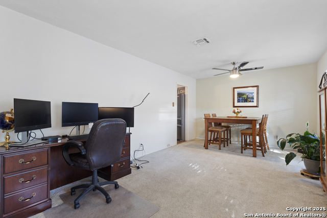 Listing photo id 9 for 6406 Handsome Lake