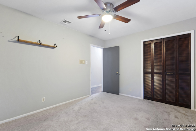 Listing photo id 12 for 6406 Handsome Lake