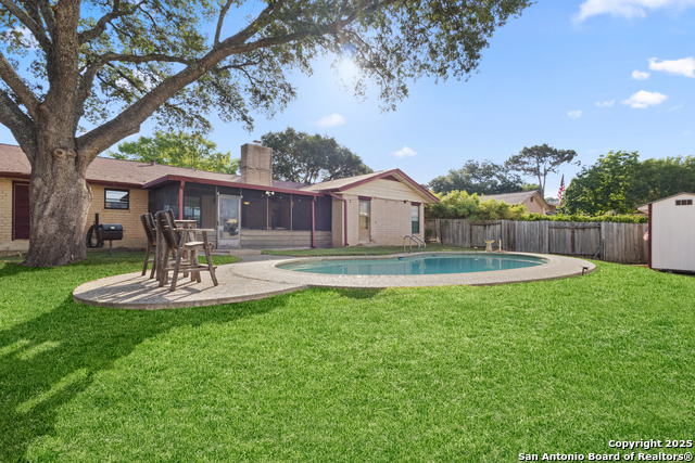 Listing photo id 0 for 6406 Handsome Lake