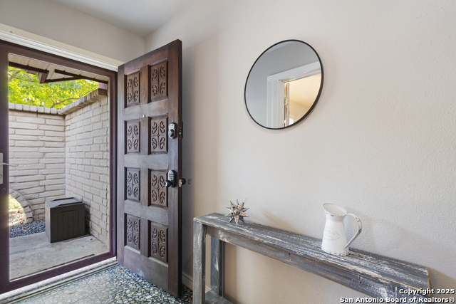 Listing photo id 7 for 6406 Handsome Lake