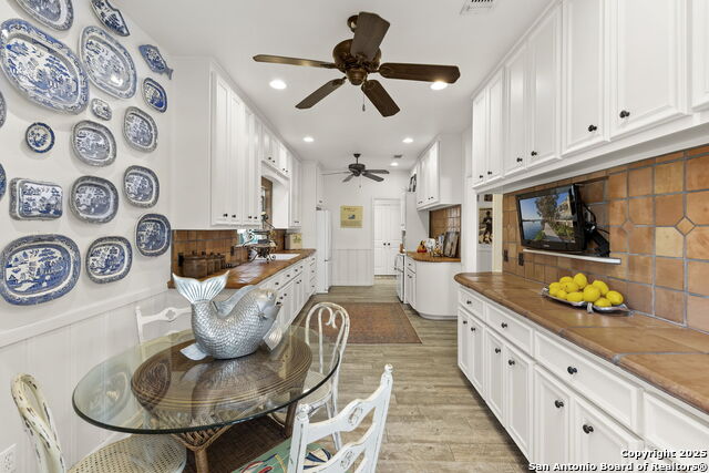 Listing photo id 14 for 620 Egery Island Rd.