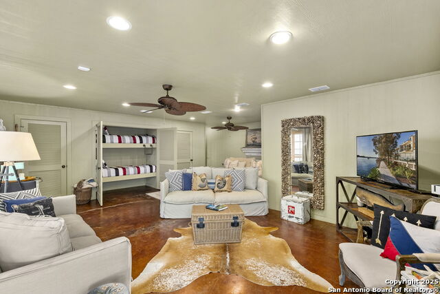 Listing photo id 24 for 620 Egery Island Rd.