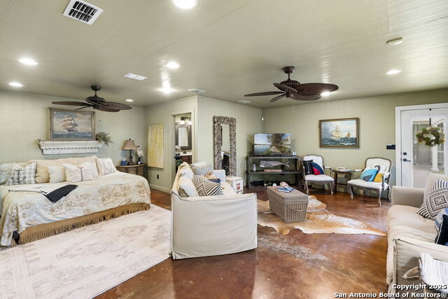 Listing photo id 28 for 620 Egery Island Rd.