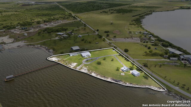 Listing photo id 47 for 620 Egery Island Rd.