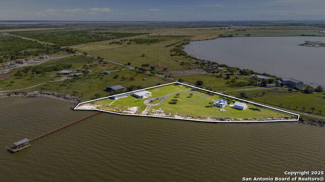 Listing photo id 48 for 620 Egery Island Rd.