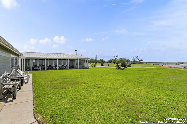 Listing photo id 7 for 620 Egery Island Rd.