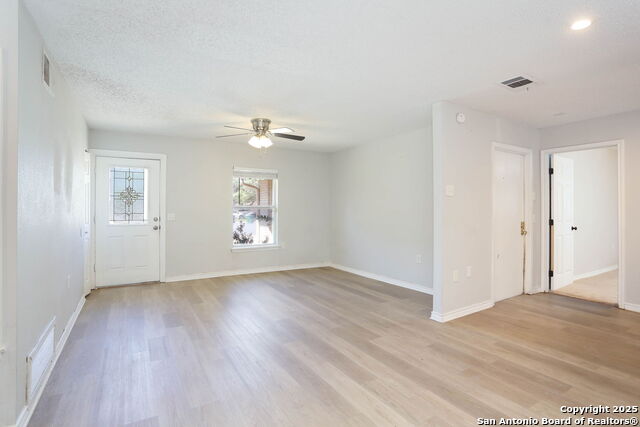 Image 4 of 19 For 12946 Parton