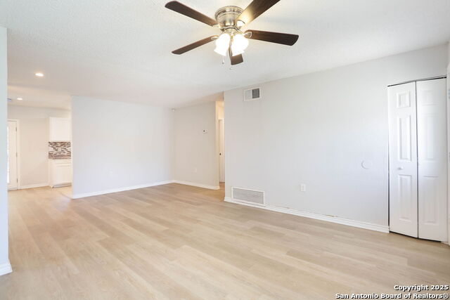 Image 7 of 19 For 12946 Parton