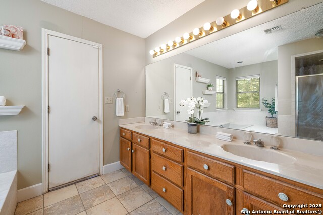 Image 17 of 35 For 28920 Country Drive