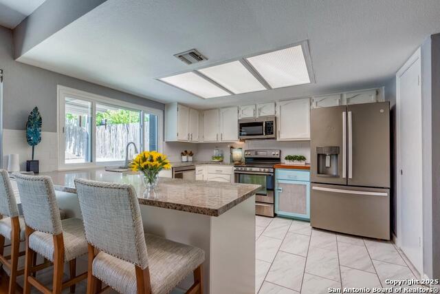 Image 3 of 13 For 10439 Harbor Springs