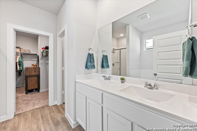 Image 17 of 32 For 515 Bella Rosa Way