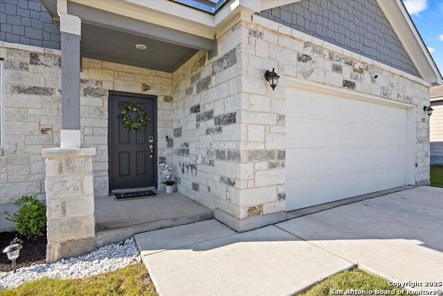 Image 2 of 32 For 515 Bella Rosa Way