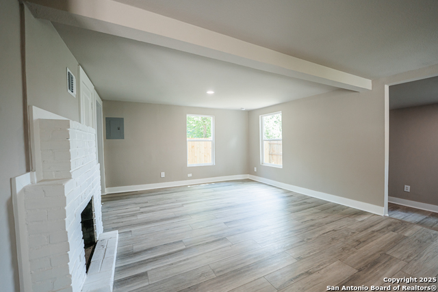Image 8 of 49 For 312 Avondale