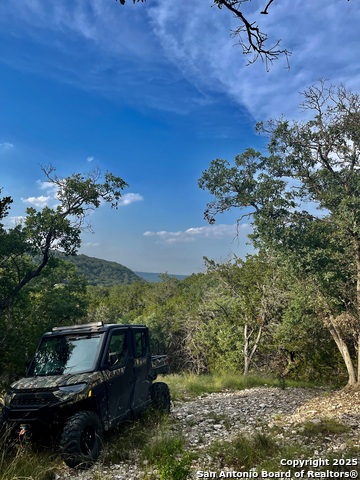 Image 15 of 53 For 410 Craig