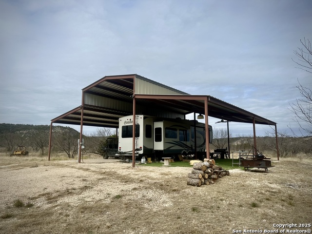 Image 33 of 53 For 410 Craig