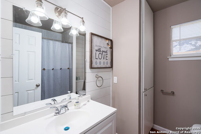 Image 12 of 26 For 5906-5908 Deer Horn Drive