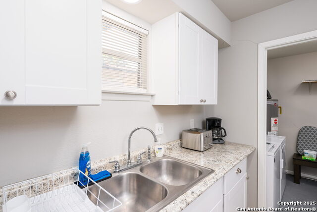 Image 15 of 26 For 5906-5908 Deer Horn Drive