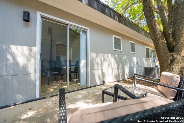 Image 21 of 26 For 5906-5908 Deer Horn Drive