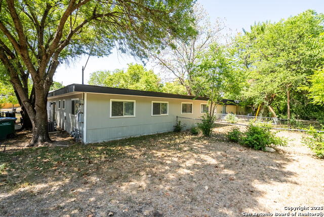 Image 22 of 26 For 5906-5908 Deer Horn Drive