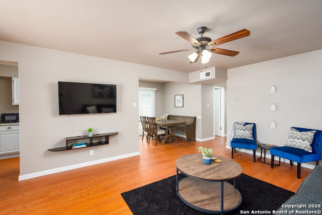 Image 7 of 26 For 5906-5908 Deer Horn Drive