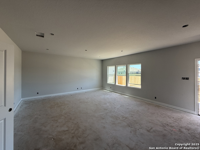 Image 10 of 34 For 14724 Sycamore Crossing