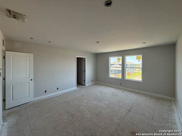 Image 17 of 34 For 14724 Sycamore Crossing