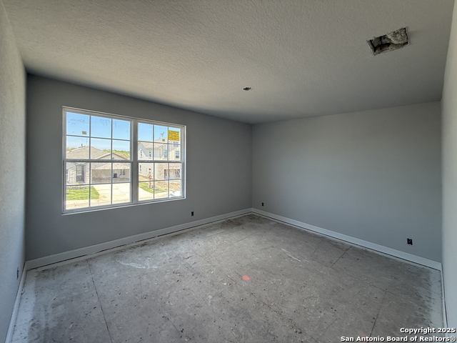 Image 20 of 34 For 14724 Sycamore Crossing