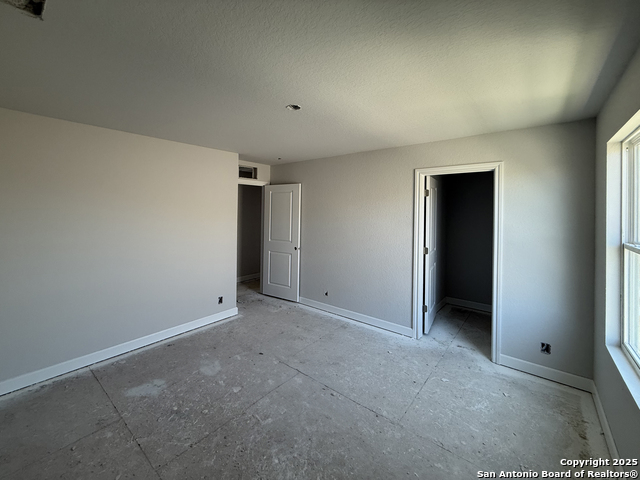 Image 21 of 34 For 14724 Sycamore Crossing