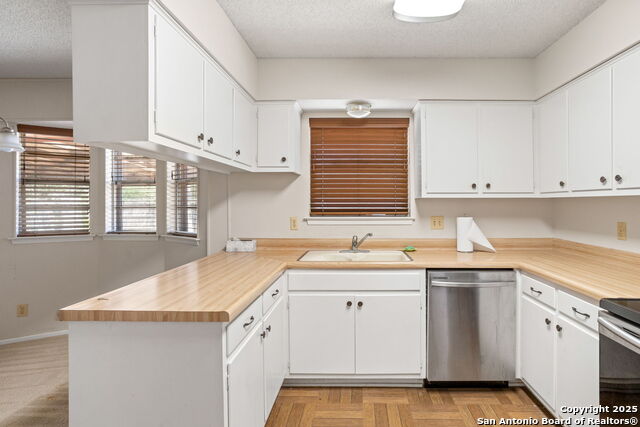 Listing photo id 12 for 3106 John Glenn