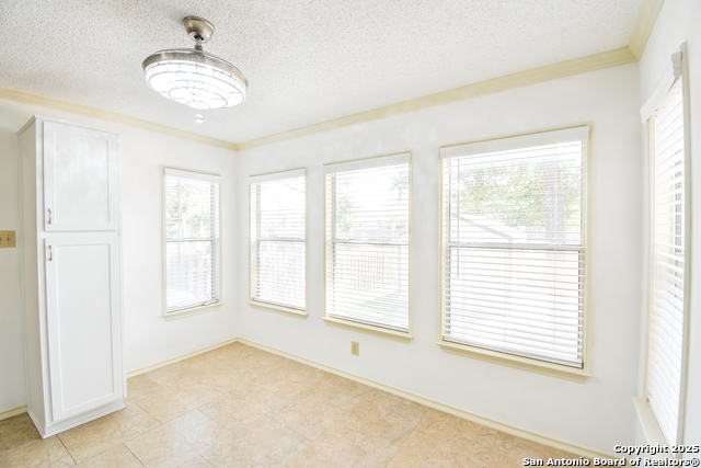 Image 16 of 46 For 15850 Marisa Pl