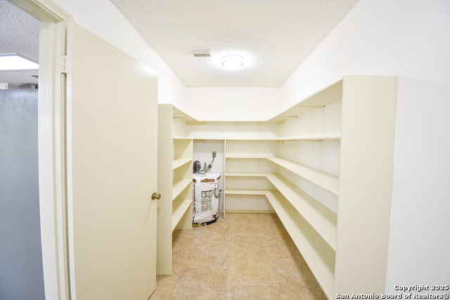 Image 18 of 46 For 15850 Marisa Pl